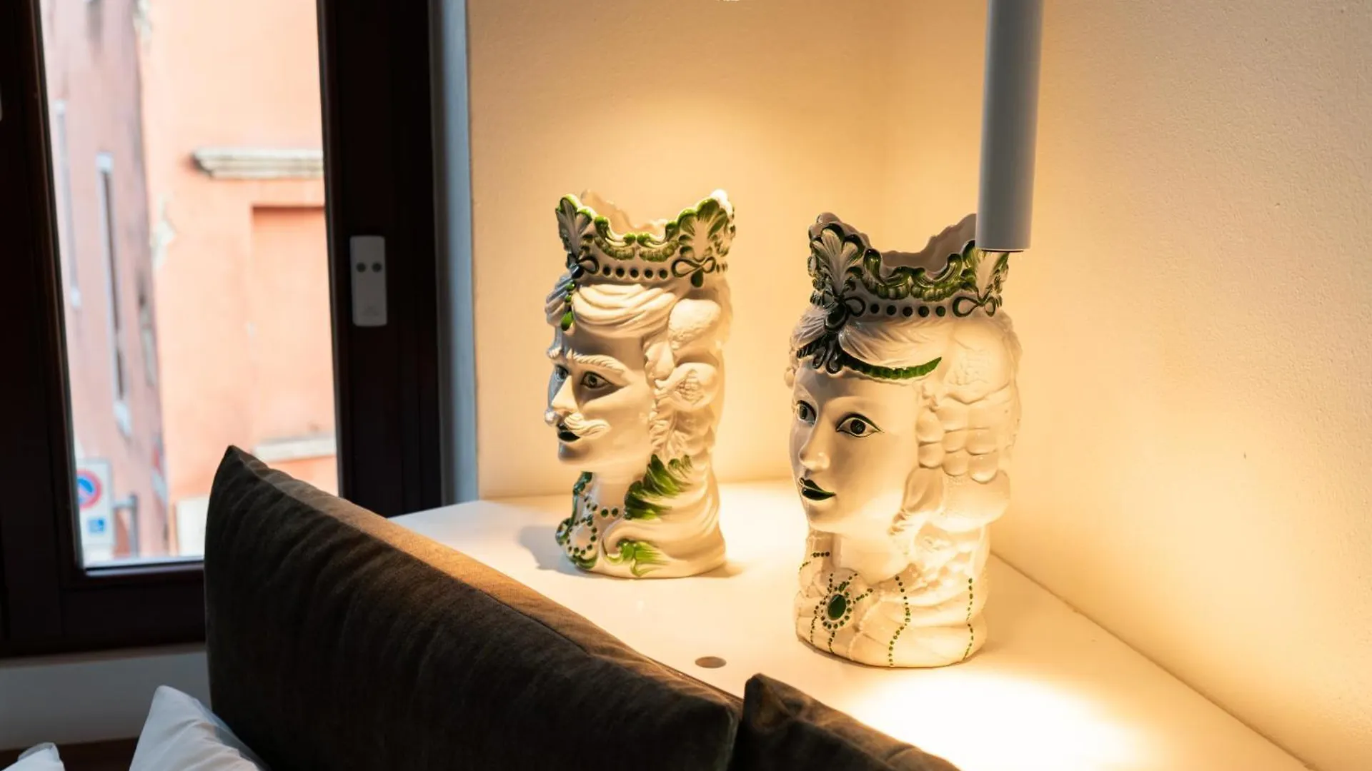 La Finestra Sul Ponte By Postcardsfrom Bed & Breakfast Verona
