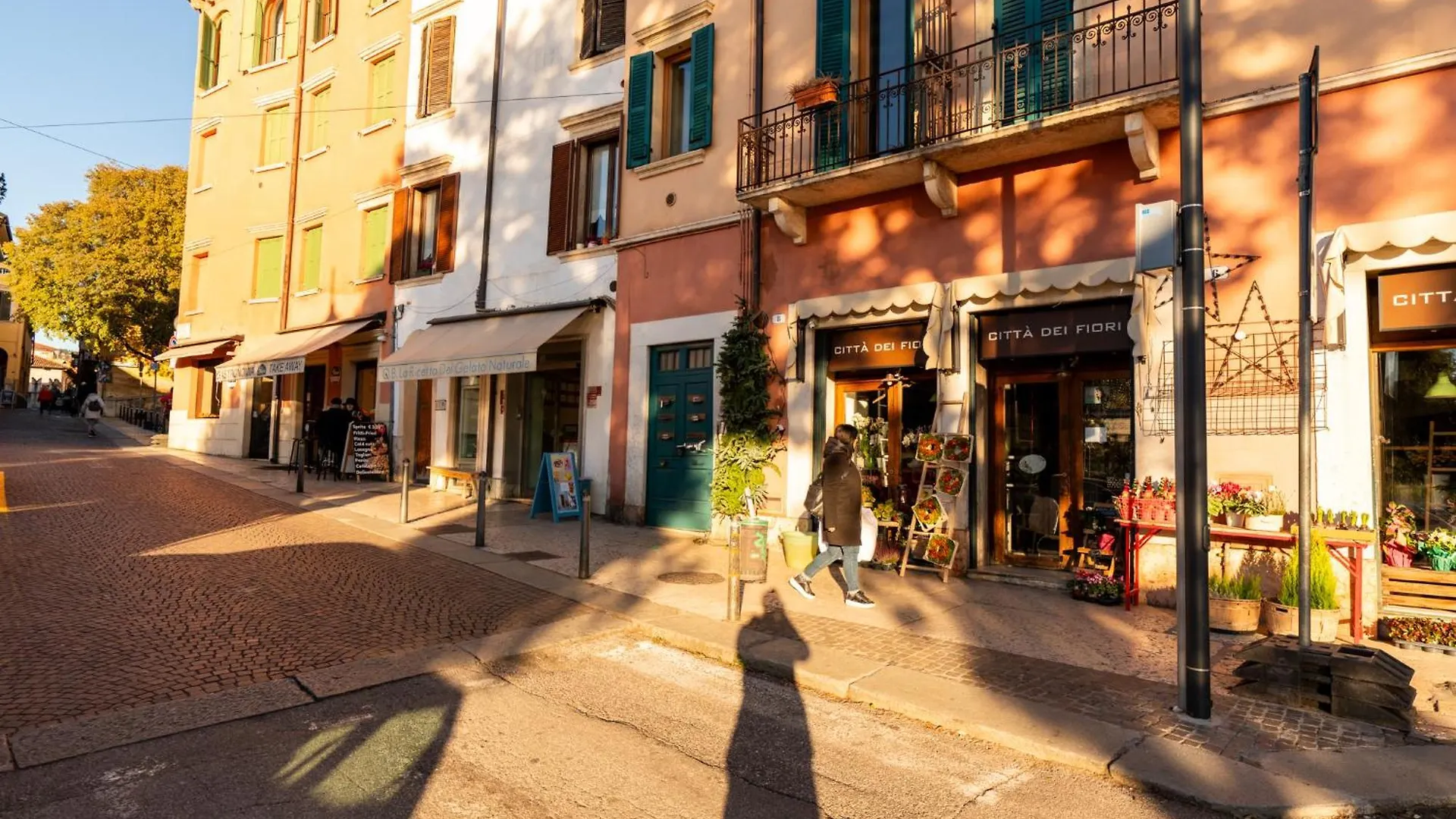 Bed and Breakfast La Finestra Sul Ponte By Postcardsfrom Verona