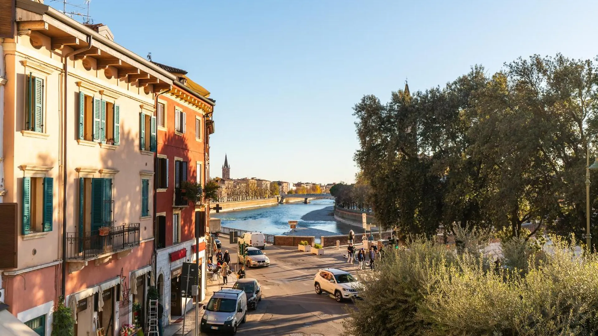 Bed and Breakfast La Finestra Sul Ponte By Postcardsfrom Verona 2*,  Italia