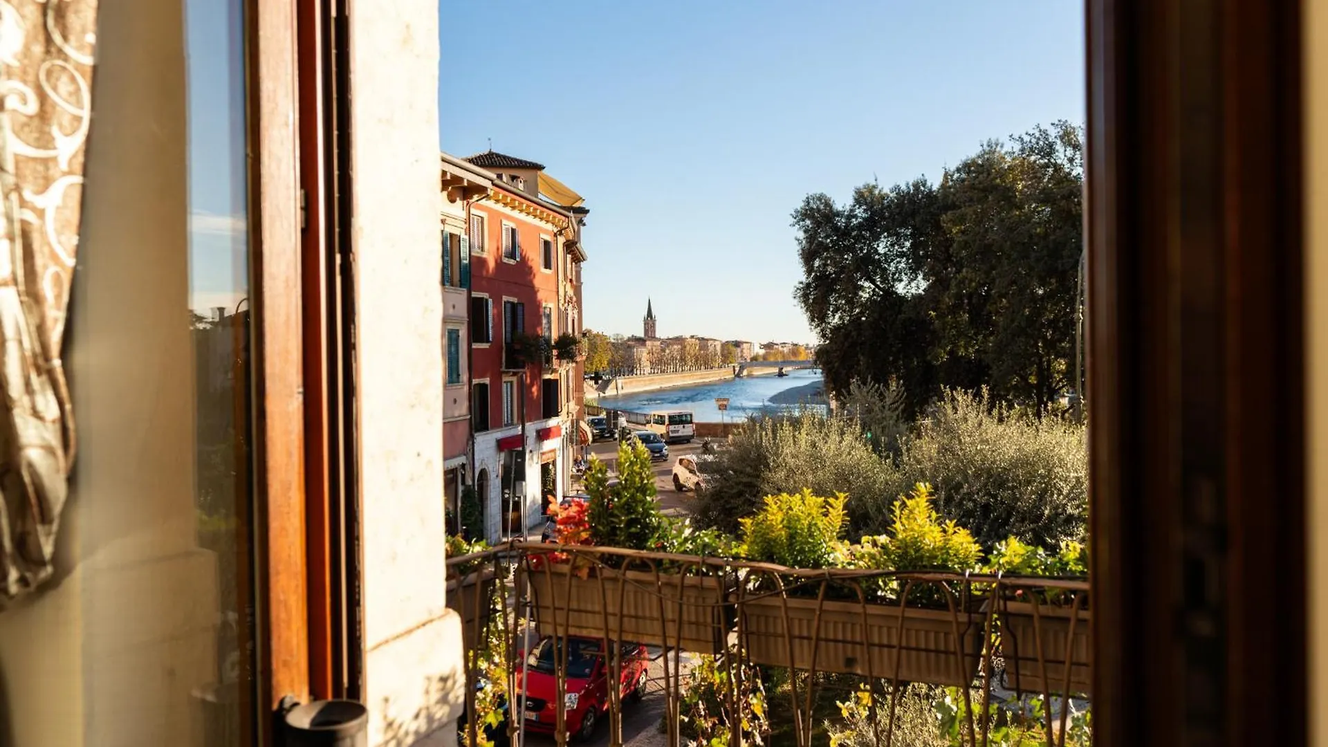 Bed and Breakfast La Finestra Sul Ponte By Postcardsfrom Verona