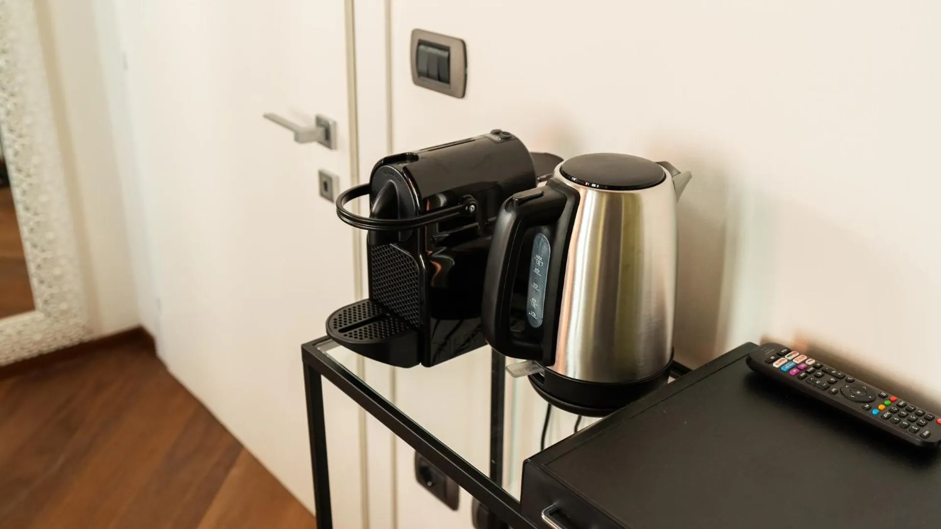 Bed and Breakfast La Finestra Sul Ponte By Postcardsfrom Verona 2*,